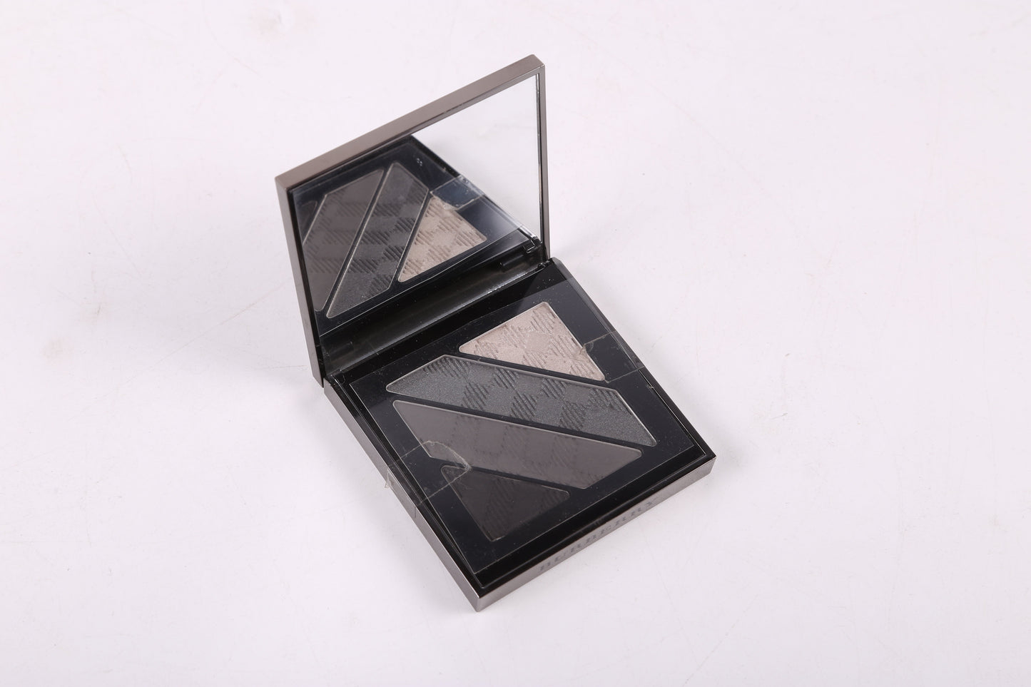 BURBERRY COMPLETE EYE PALETTE 01 SMOKEY GREY 5.4 GM