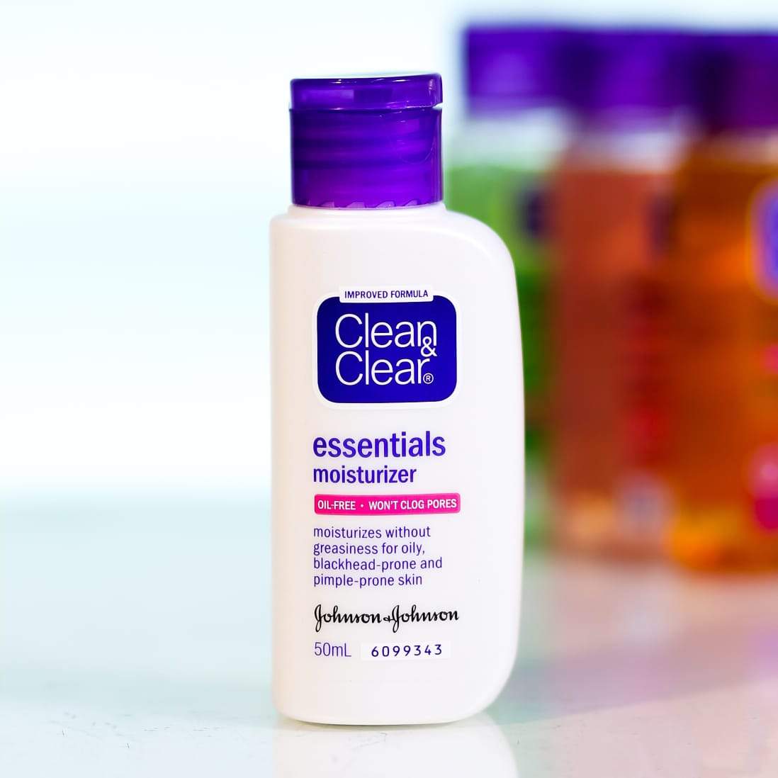 CLEAN & CLEAR ESSENTIAL MOISTURIZER 50 ML