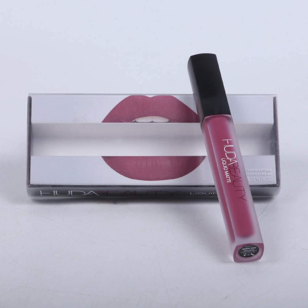 HUDA BEAUTY LIQUID LIPSTICK TROPHY WIFE