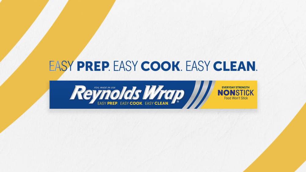 Reynolds Wrap Everyday Strength Non-Stick Aluminum Foil, 50 Square Feet