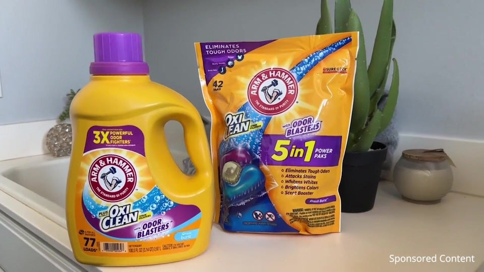 ARM & HAMMER Plus OxiClean with Odor Blasters 5-in-1 Fresh Burst Laundry Detergent Power Paks, 42 Count Bag