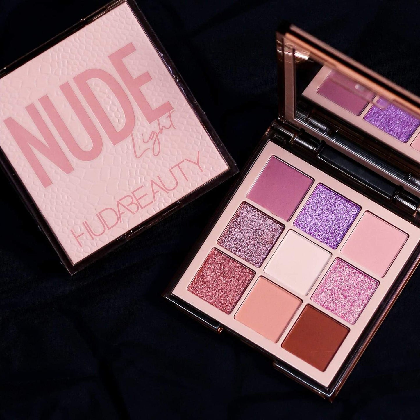 HUDA BEAUTY NUDE LIGHT EYESHADOW PALETTE