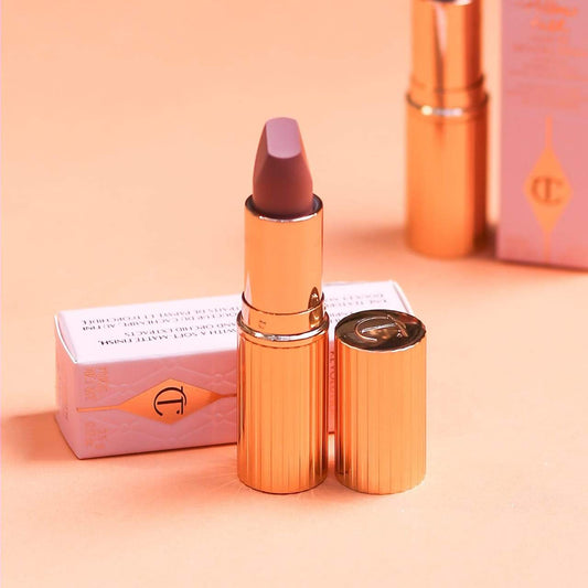 Charlotte Tilbury Matte Lipstick â€“ _x000B_Pillow Talk