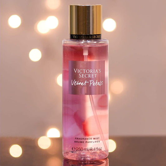 VICTORIAS SECRET VELVET PETALS LADIES BODY MIST 250 ML