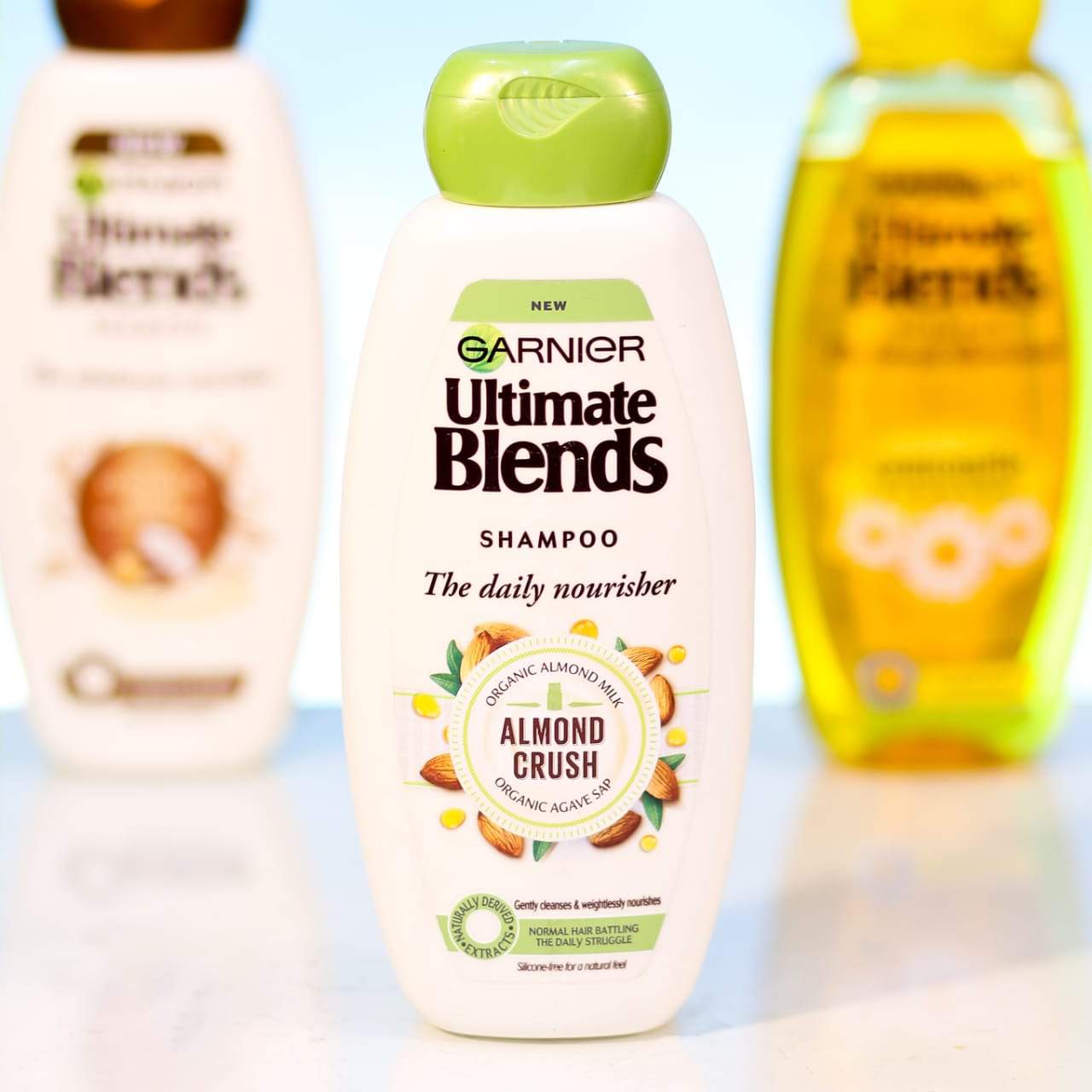 GARNIER ULTIMATE BLENDS SHAMPOO ALMOND CRUSH 360 ML