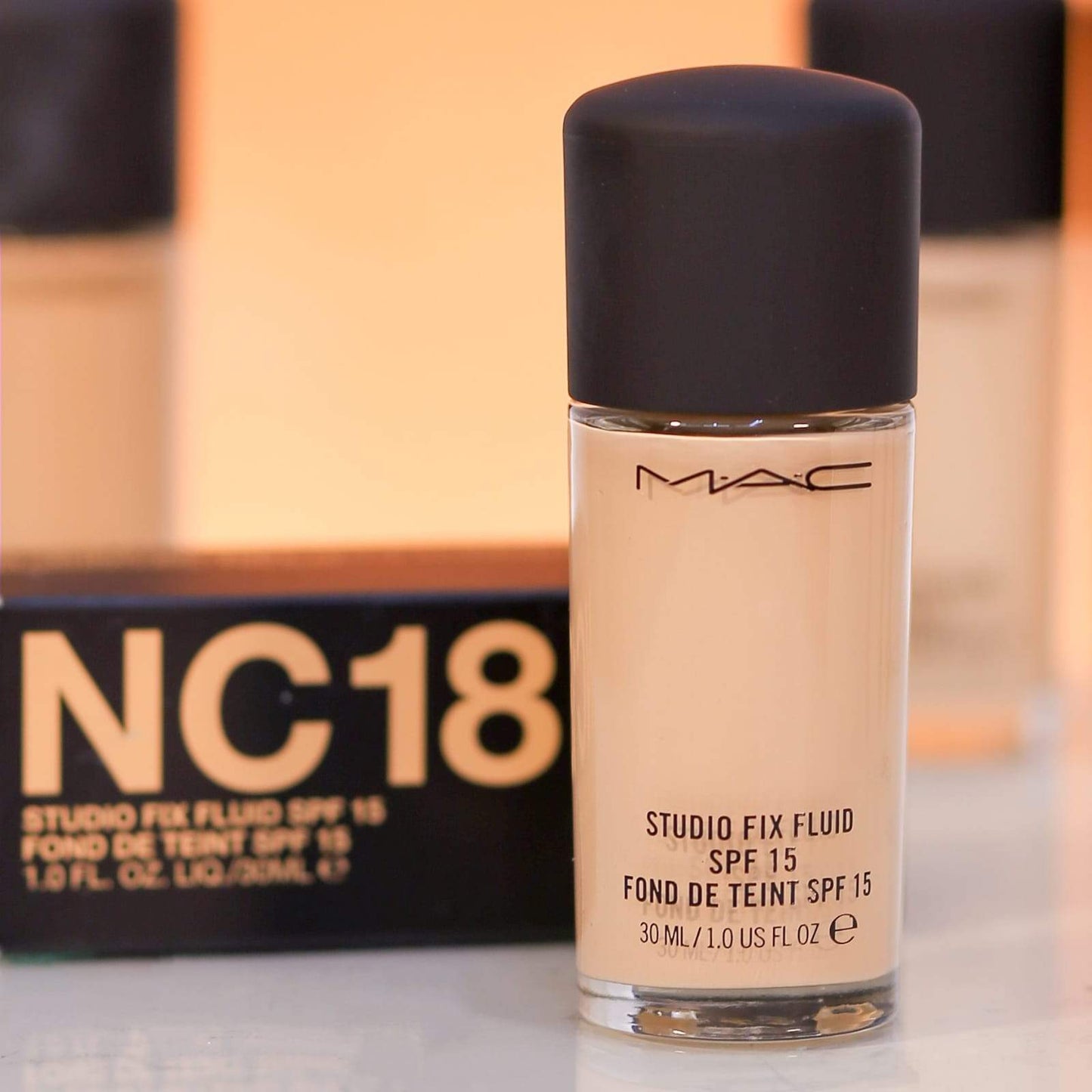MAC STUDIO FIX FLUID SPF 15 NC-18