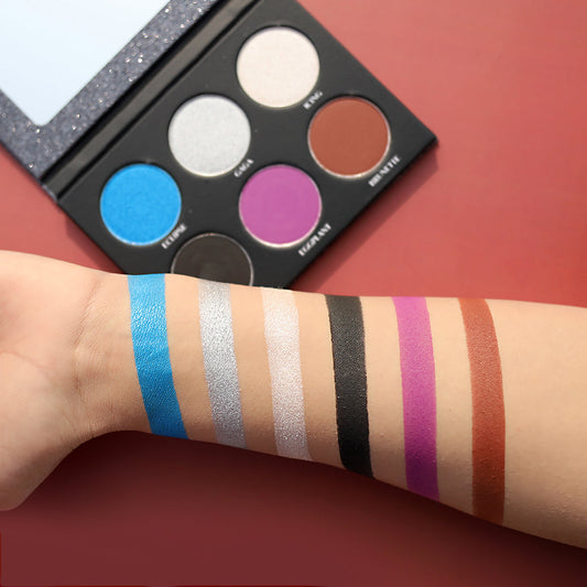 Beautify By Amna The Holiday - Grey Eyeshadow Palette